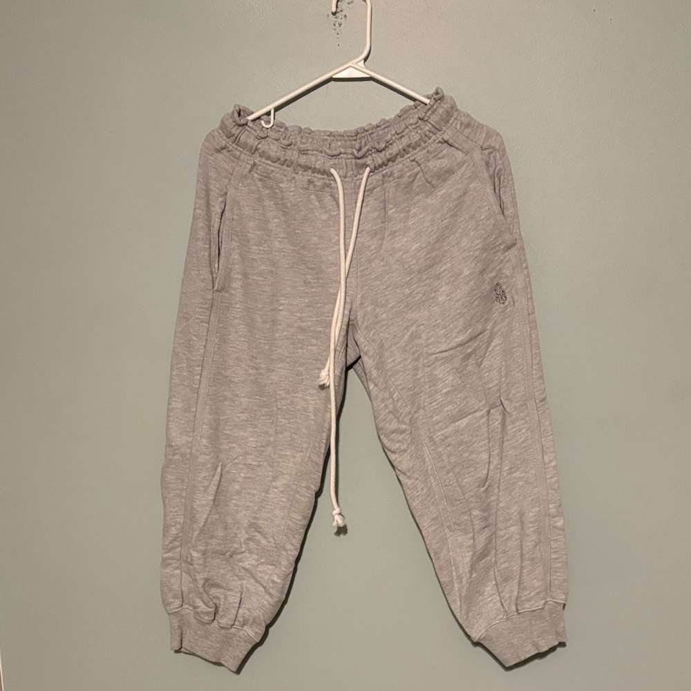 Free people movement. Grey cropped sweats.